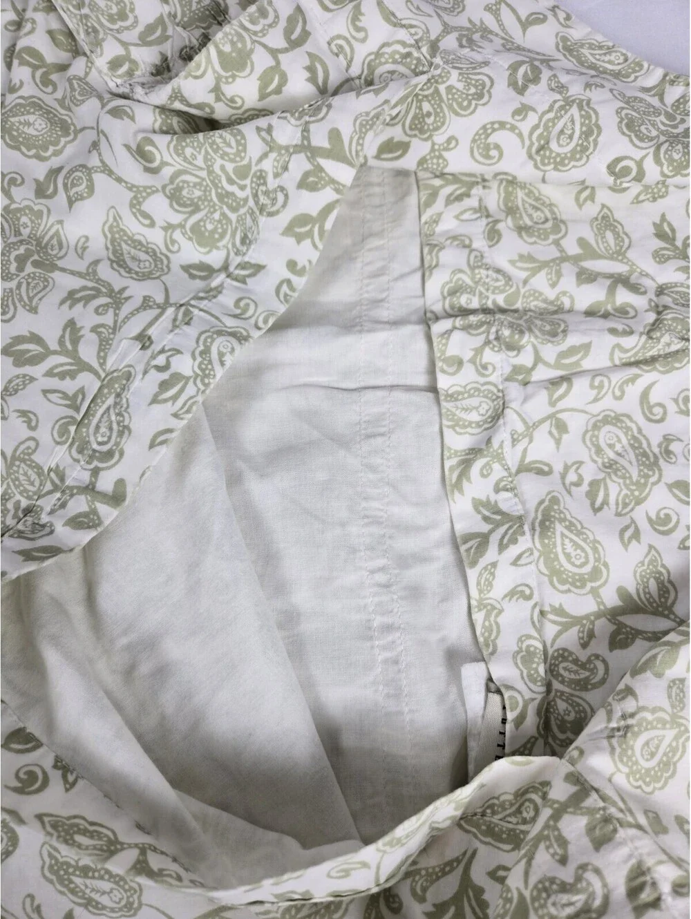 Pottery Barn Green Paisley Pillowcase Set Of 2 Standard Size